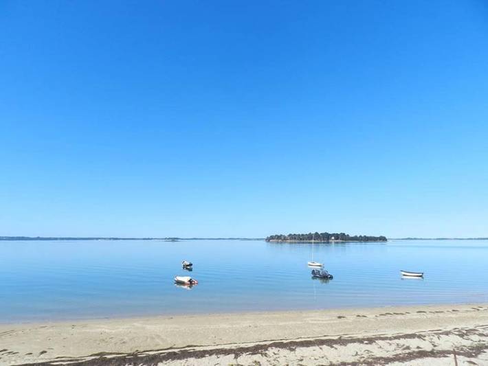 Location de vacances pour 4 personnes, avec Terrasse ainsi que Jardin et Vue à Saint-Armel
