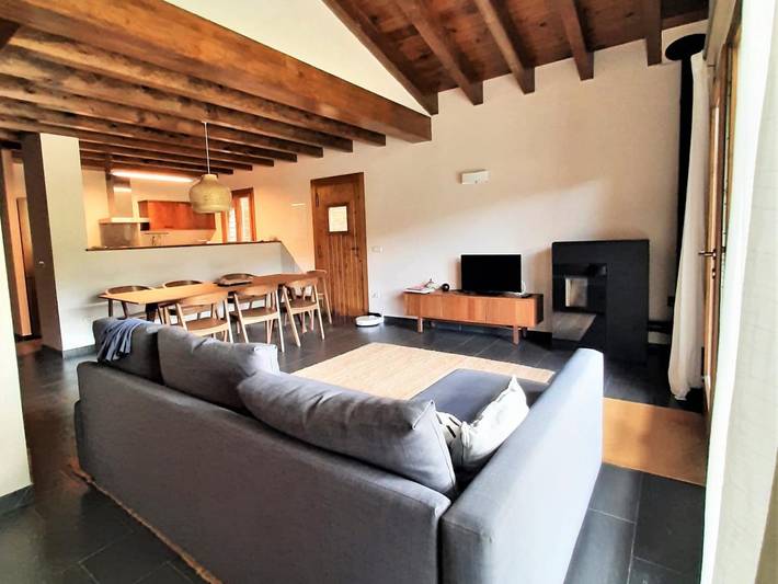 Maison 4 ch. Poêle à Granulés, Jardin Privé et Garage in Martinet de Cerdanya, Montellà i Martinet