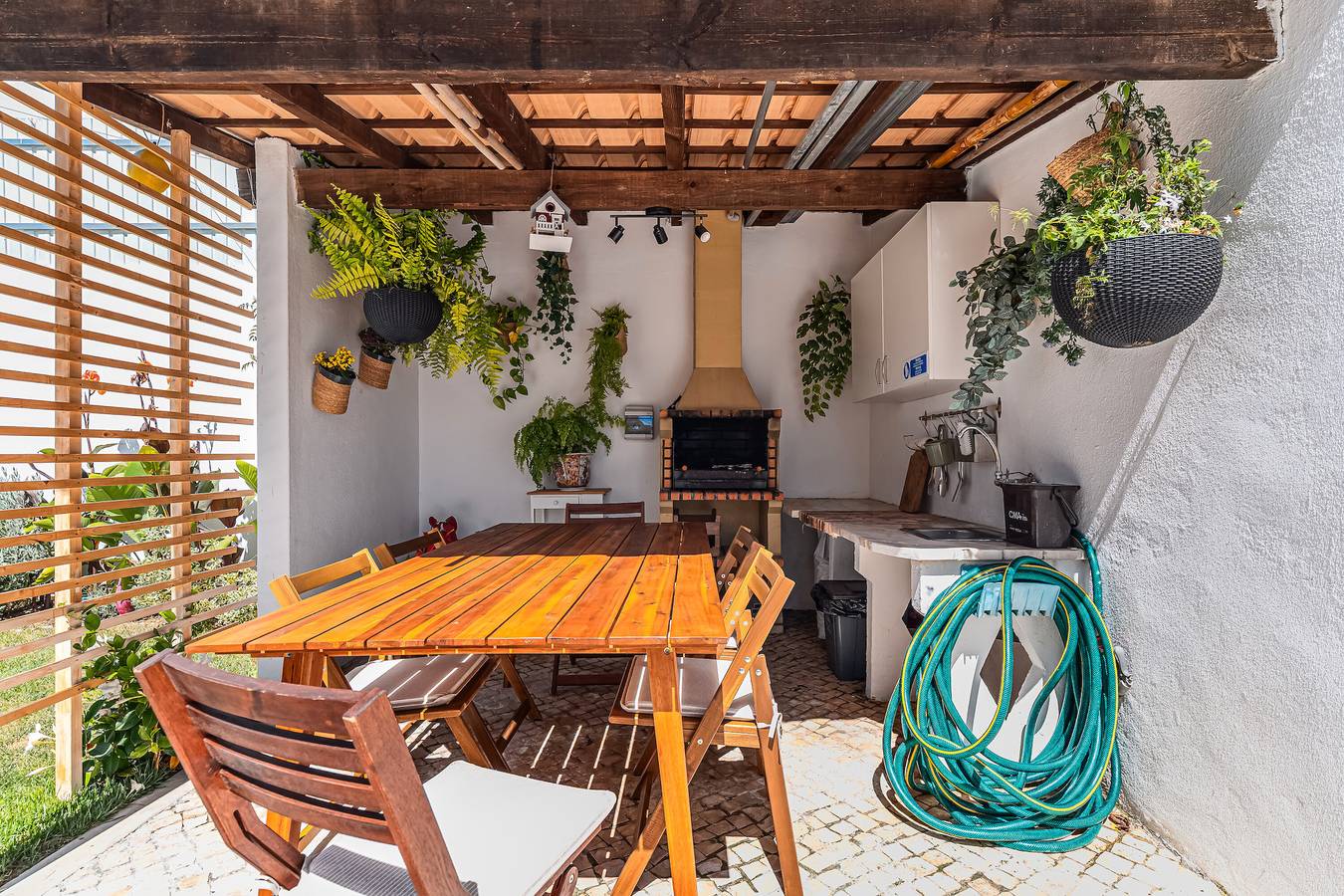 Villa 'Casa Do Rei - Charneca' con piscina privada, terraza privada y Wi-Fi in Charneca de Caparica e Sobreda, Halbinsel von Setúbal
