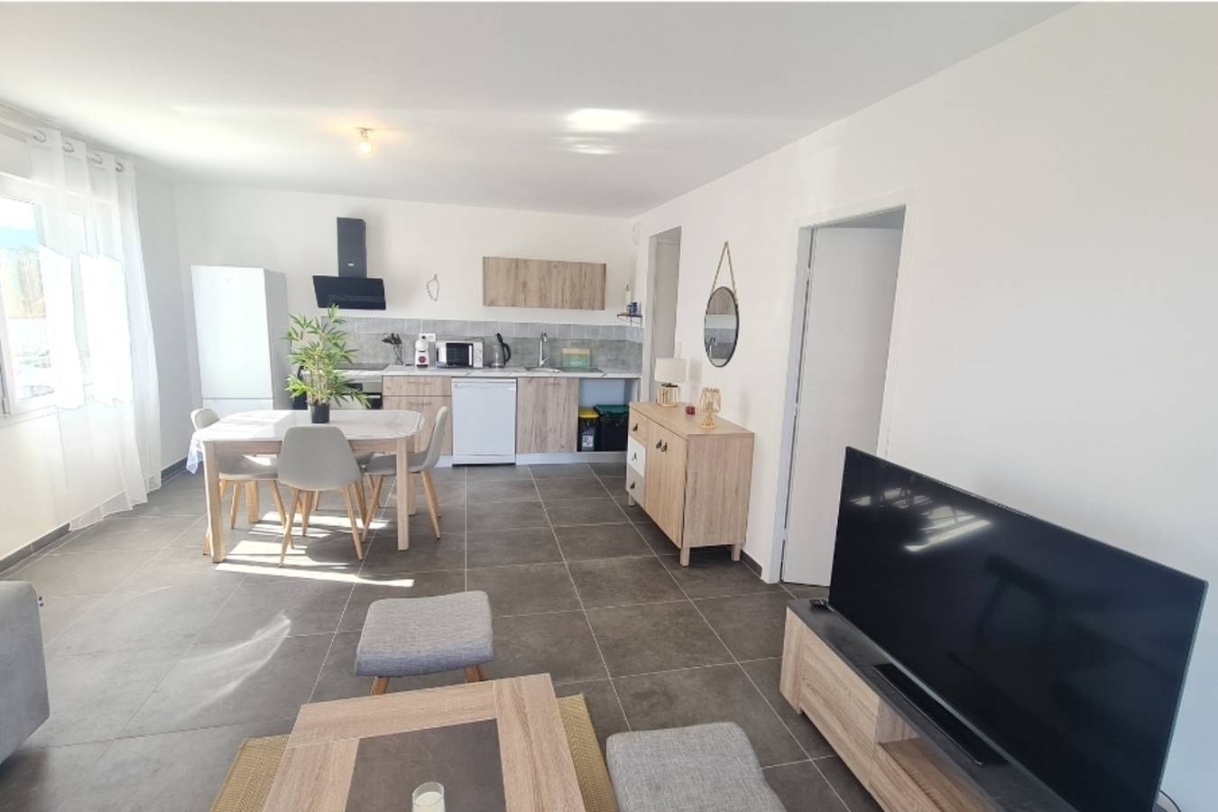 Apartamento entero, T2 apartment with terrace in Ajaccio, Region de Ajaccio