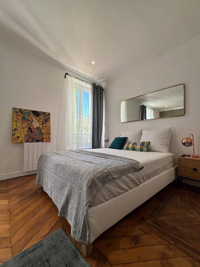 Appartement entier, Le Charmant - Parking Gratuit, Wifi, Rer C Choisy-le-Roi in Choisy-le-Roi, Val-de-Marne