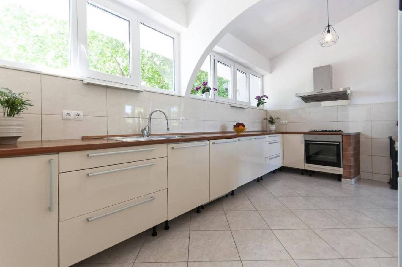 Villa für 10 Personen mit Balkon/Terrasse in Slime, Dalmatinisches Zagora