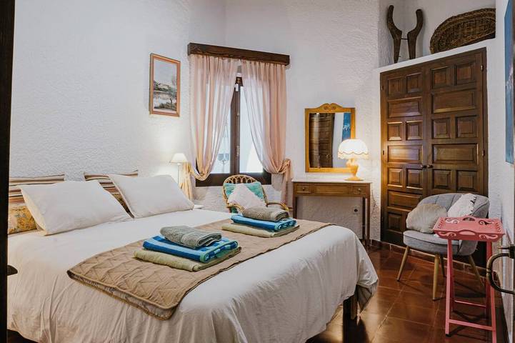 Gîte pour 5 personnes, avec terrasse et jardin à Cala Morell - 3