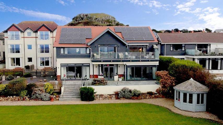 Holiday rental for 6 people, with balcony and view in Deganwy