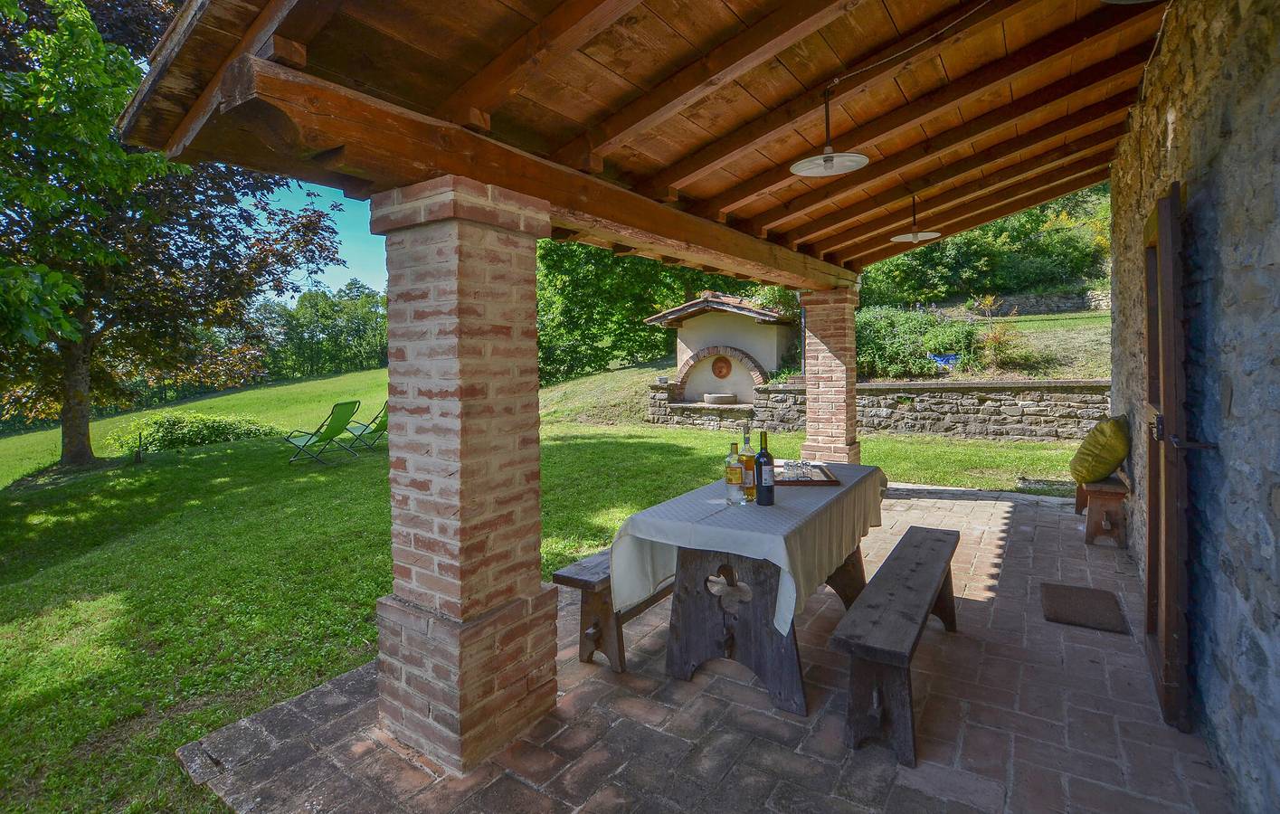 Gemütliche 2-Zimmer-Wohnung mit Garten und Parkplatz in Pietralunga, Valtiberina