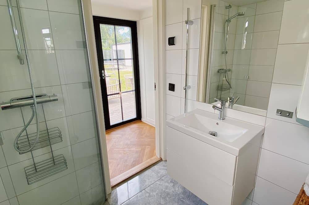 Guesthouse, not even a minute walk to the ocean in Kungsbacka, Kullavik