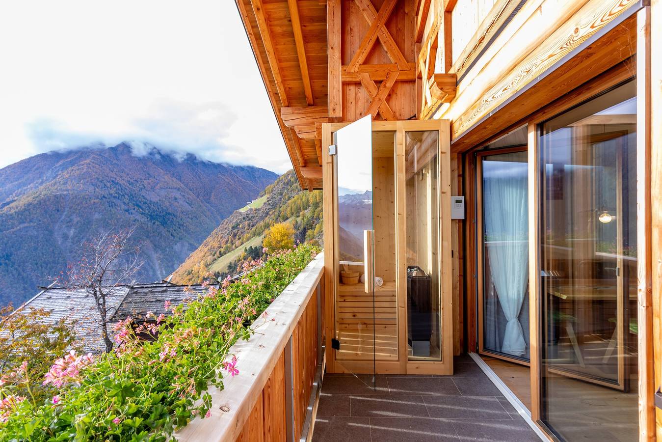Ganze Wohnung, Apartment 'Waldes Duft - Patleidhof' mit Bergblick und privater Sauna am Balkon in Naturns, Texelgruppe