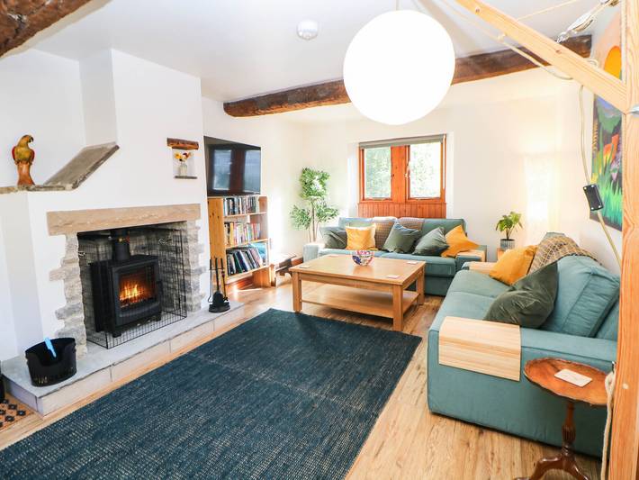 Stone Lily Cottage in Tideswell, Derbyshire
