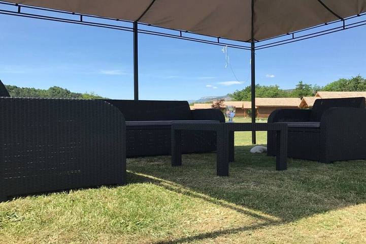 Gîte pour 6 personnes, avec jardin et piscine, animaux acceptés à Jarjayes - 2