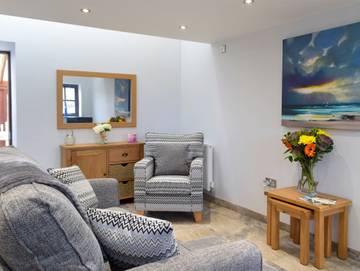 Log Cabin for 2 People in Pembrokeshire, South-Wales, Photo 2