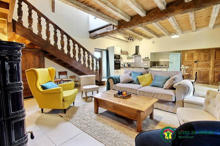 Gîte pour 8 personnes, avec Terrasse et Jardin à Malansac