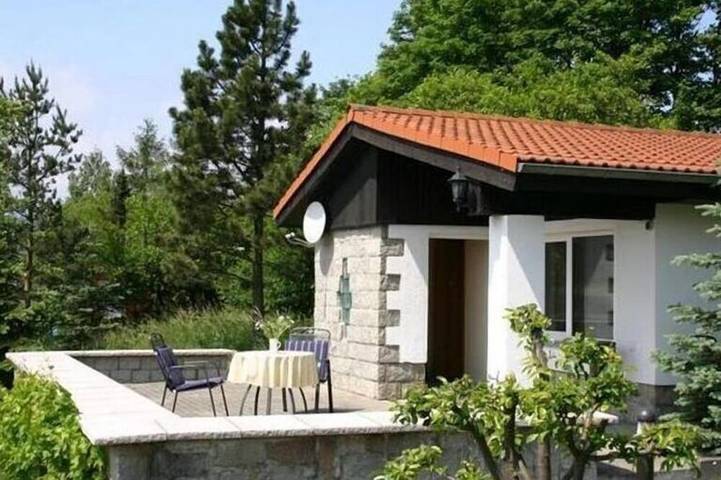 Bungalow für 4 Personen, mit Terrasse