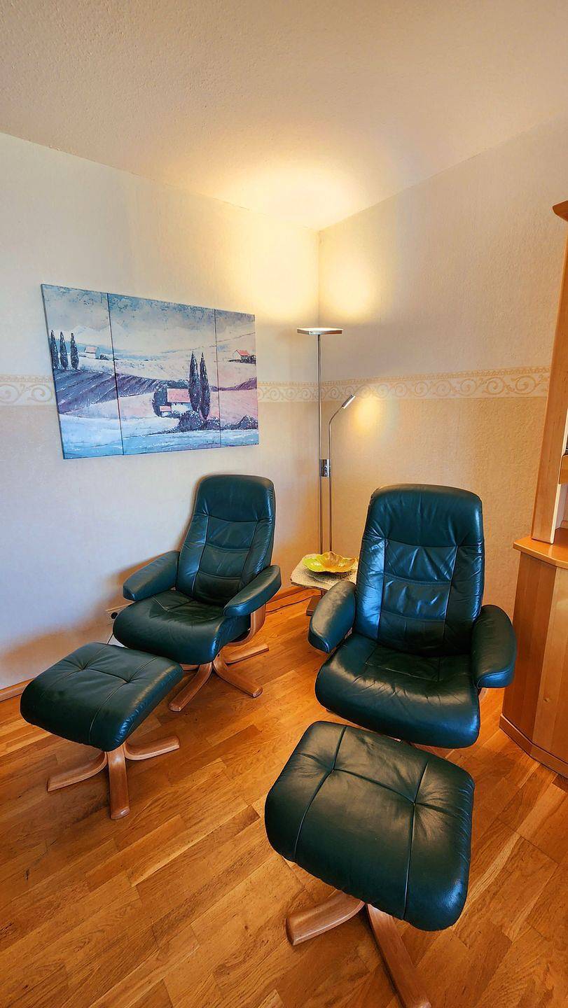Ganze Wohnung, Charmante Ferienwohnung für 2 mit tollem Blick auf Binnensee und Ostsee! in Steinwarder, Heiligenhafen