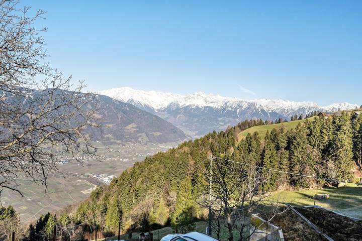 Ganze Wohnung, Ferienwohnung Gruberhof mit Bergblick, Gemeinschaftsgarten und WLAN in Vöran, Sarntaler Alpen