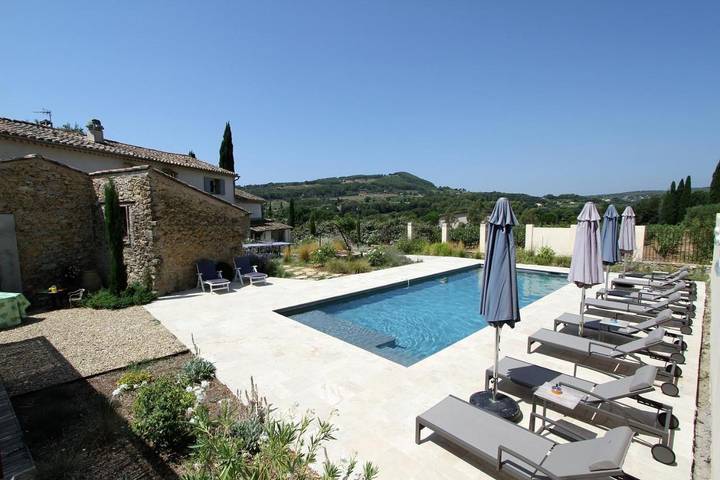 Villa pour 14 personnes, avec Terrasse et Jardin ainsi que Piscine et Vue à Le Castellet