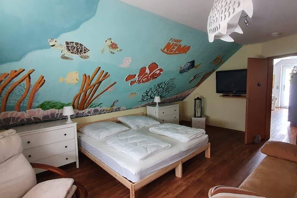 Ganze Wohnung, Ferienwohnung in Mecklenburg, am Kritzower See, mit Ruderboot in Kritzow, Ludwigslust-Parchim