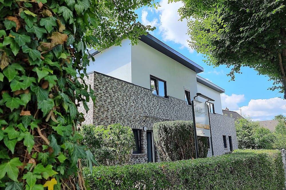 Ganze Wohnung, \"Steuerbord\" - Moderne Ferienwohnung in Varel in Langendamm, Varel