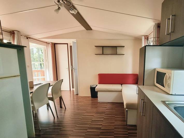 Camping für 6 Personen, mit Haustier in Vienne - 2