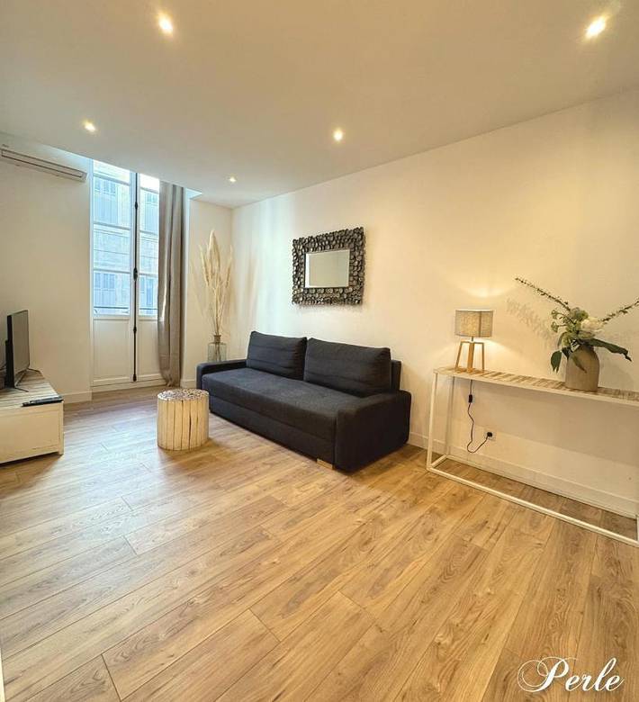 Location de vacances pour 2 personnes, avec terrasse, animaux acceptés dans Office De Tourisme Et Des Congres De Marseille - 3