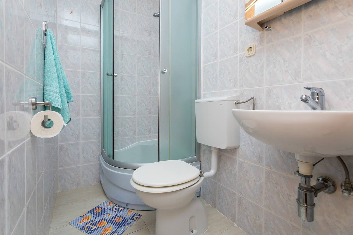 Apartament dla 2 osób z balkonem z widokiem na morze in Malinska-Dubašnica, Krk