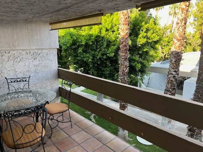 Holiday rental for 3 people, with balcony, child-friendly in Palm Springs
