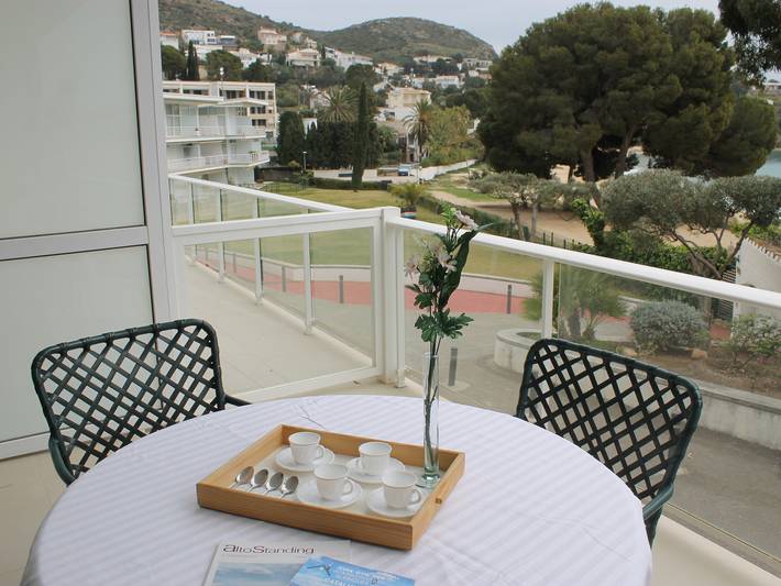 Appartement de vacances pour 4 personnes, avec piscine et terrasse, animaux acceptés