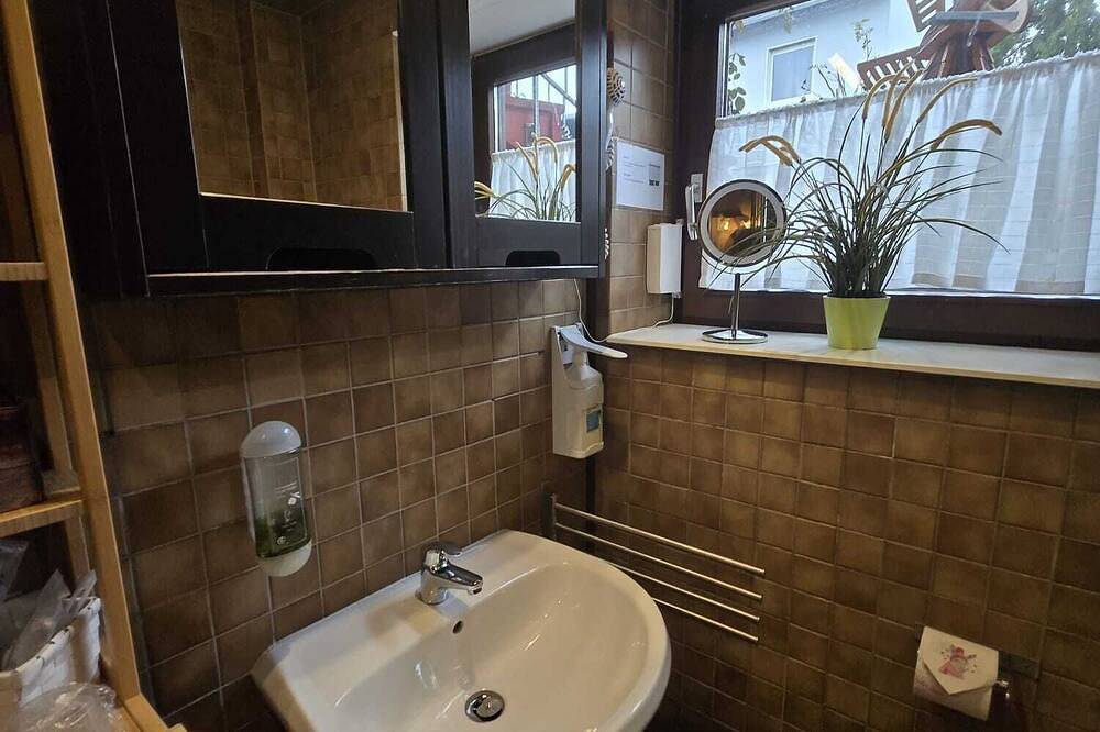 Ganze Wohnung, Ferienwohnung Salut für bis zu 6 Personen in Saarbrücken, Saargau