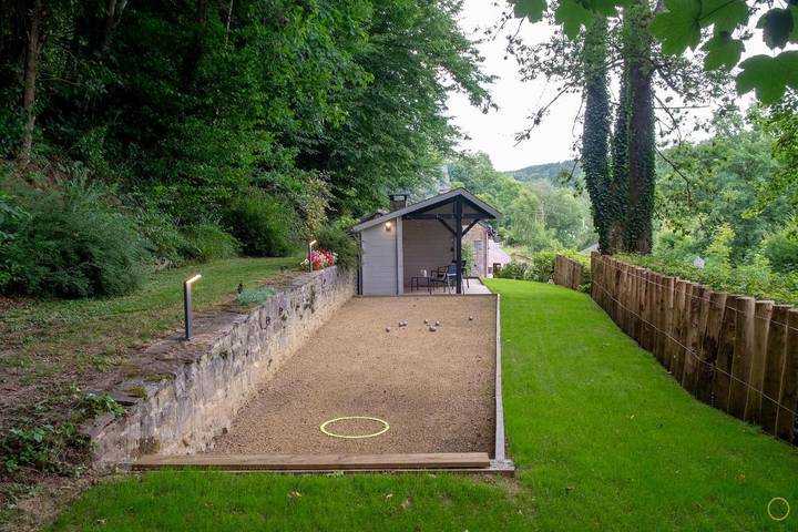 Location de vacances pour 9 personnes, avec vue ainsi que jardin et sauna dans Harre