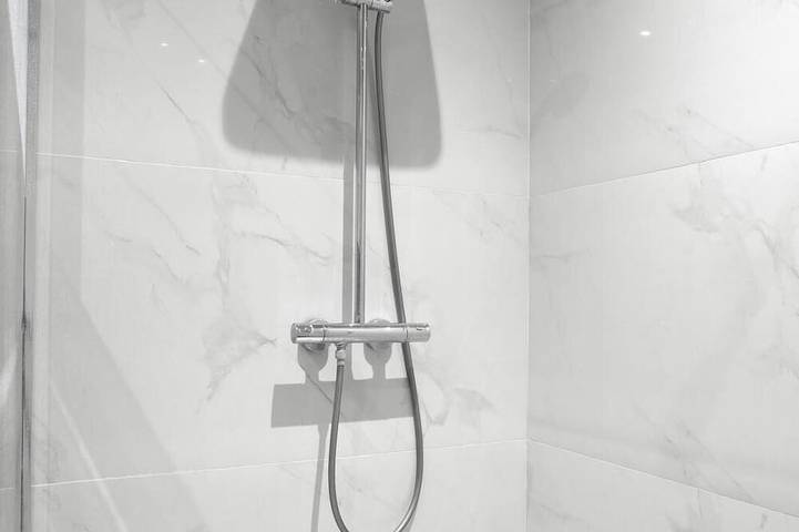 Modern villa with whirlpool bath in Corent, Regionaler Naturpark Livradois-Forez