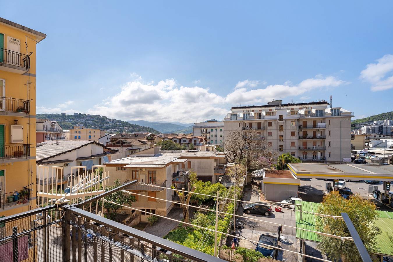 Entire apartment, Casa Nyon Apartment – Steps from the Beach in Agropoli in Agropoli, Cilento
