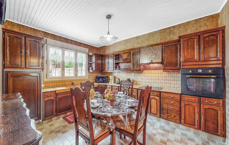 Modernes Gartenappartement mit Parkplatz, TV, Terrasse - 2km zum Strand in Riantec, Côte des Mégalithes
