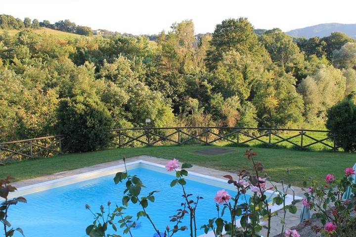 Loft per 5 persone, con Terrazza e Giardino nonché Piscina per bambini e Piscina a Perugia