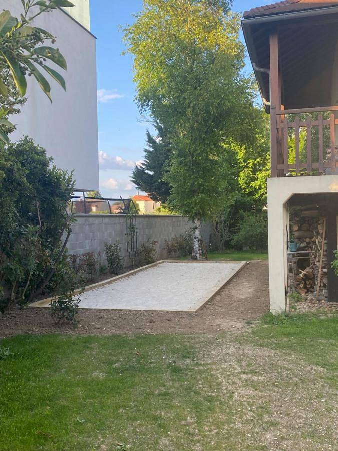 Gîte pour 2 personnes, avec jardin et piscine ainsi que terrasse et vue à Le Perreux-sur-Marne - 4