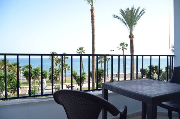 Apartamento entero, Terrasol Puerto Blanco Frontal Al Mar in Urbanización Villa del Mar, Vélez-Málaga