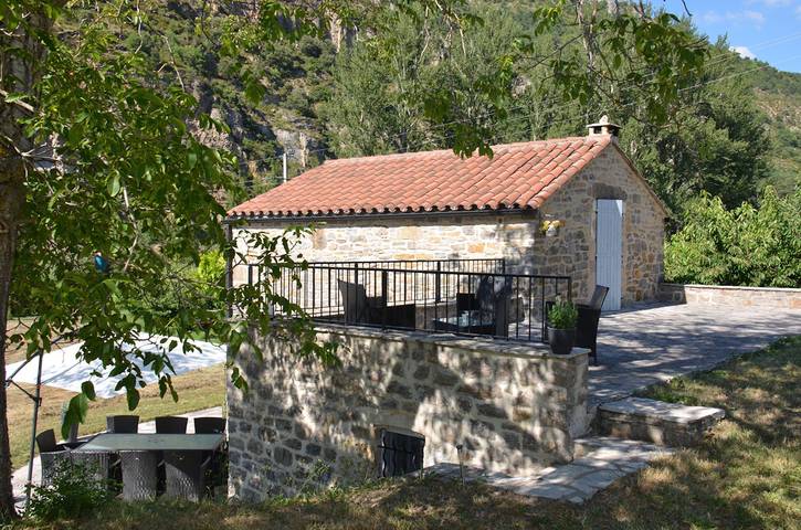 Gîte pour 8 personnes, avec terrasse et jardin à Rivière-sur-Tarn - 3