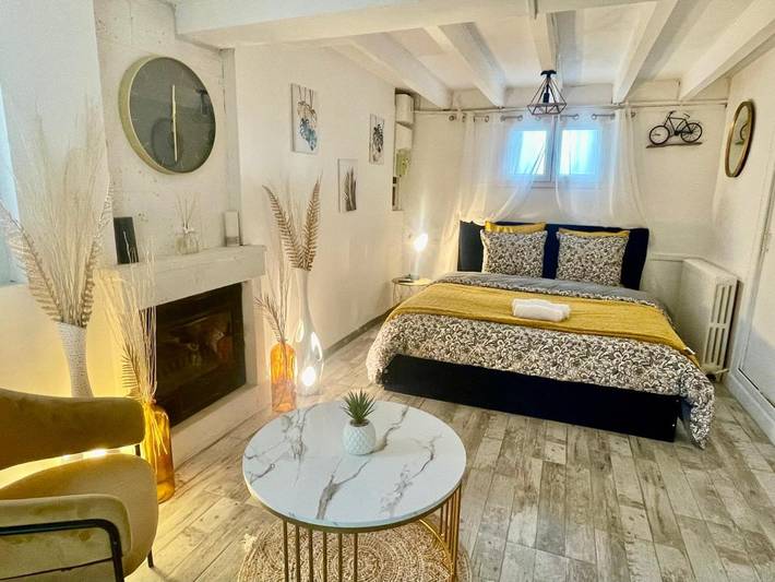 Gîte pour 2 personnes, avec jardin et terrasse à Gond-Pontouvre - 3