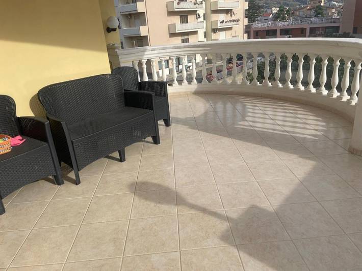 Location de vacances pour 2 personnes, avec vue et jardin dans Gallico Marina - 2