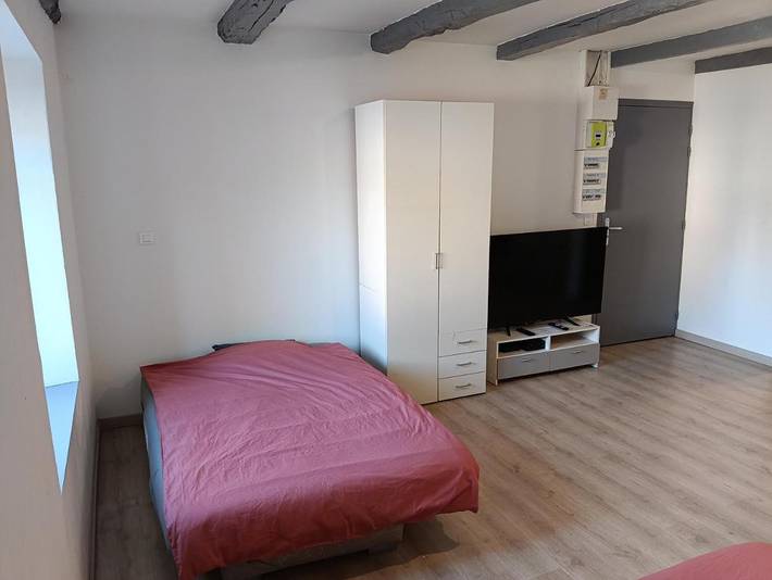 Gîte pour 3 personnes, avec vue et jardin à Neuilly-l'Évêque - 3