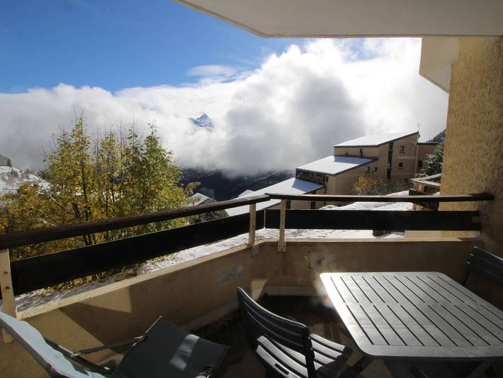 Gîte pour 8 personnes, avec terrasse, animaux acceptés dans Office De Tourisme D Auris En Oisans - 4