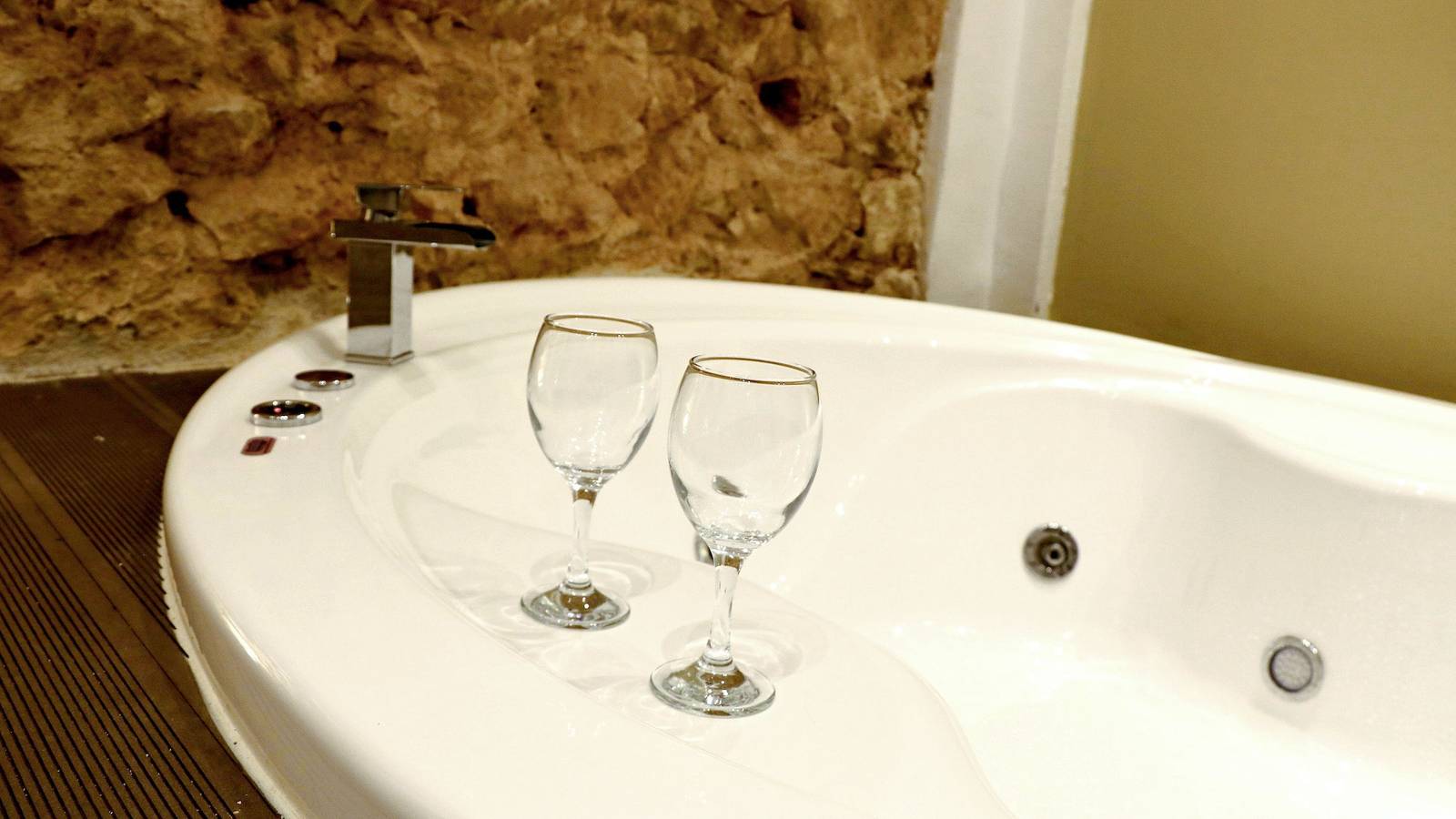 Apartamento inteiro, No 2 - Theo Apartment two bedrooms ground floor in Seção central de Atenas, Atenas
