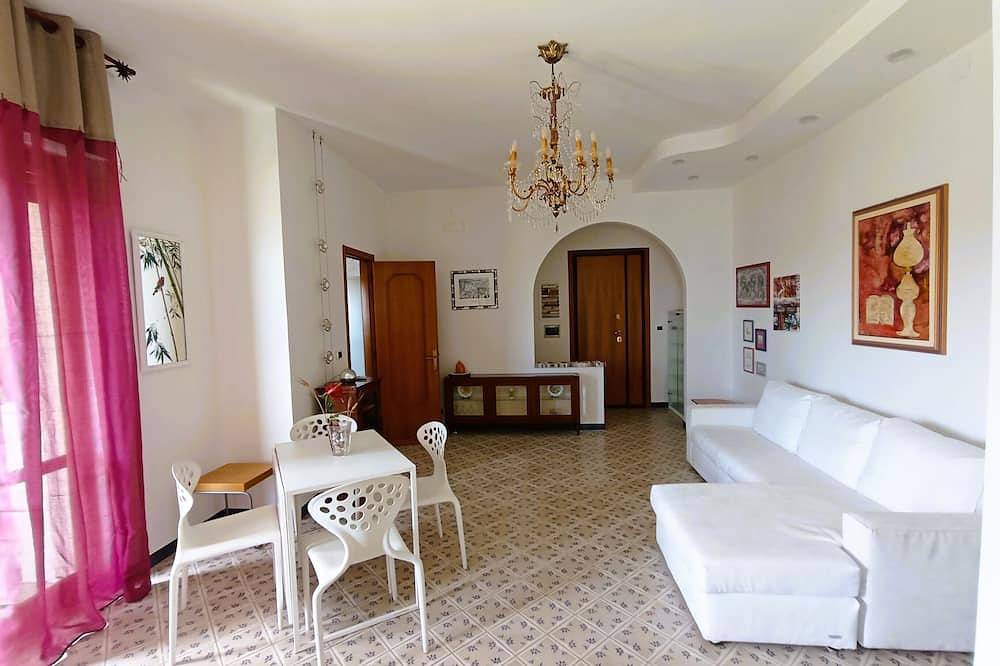 Ganze Wohnung, Vacation House facing the sea in Torre a Mare, Bari