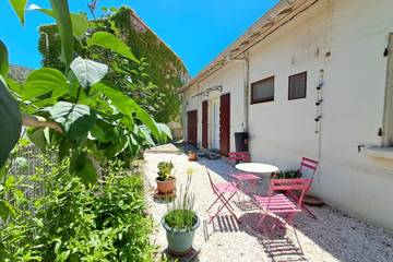 Location de vacances pour 4 personnes, avec terrasse et jardin à Portel-des-Corbières