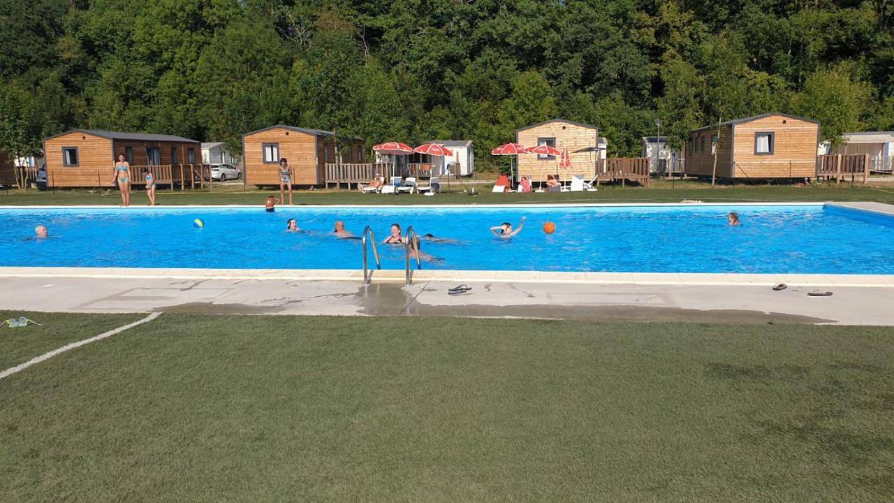 Camping Le Pré Cathare in Lavelanet, Ariège