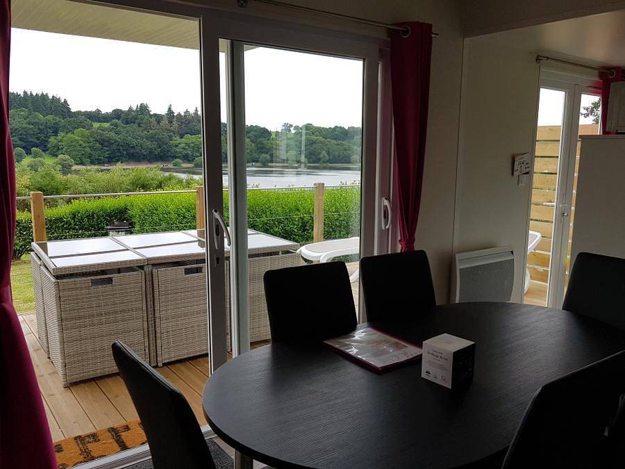 Camping Bocage du Lac - Mobilheim 6 personen - Mobilheim Premium - 3 Zimmer in Jugon-les-Lacs, Dinan und Umgebung