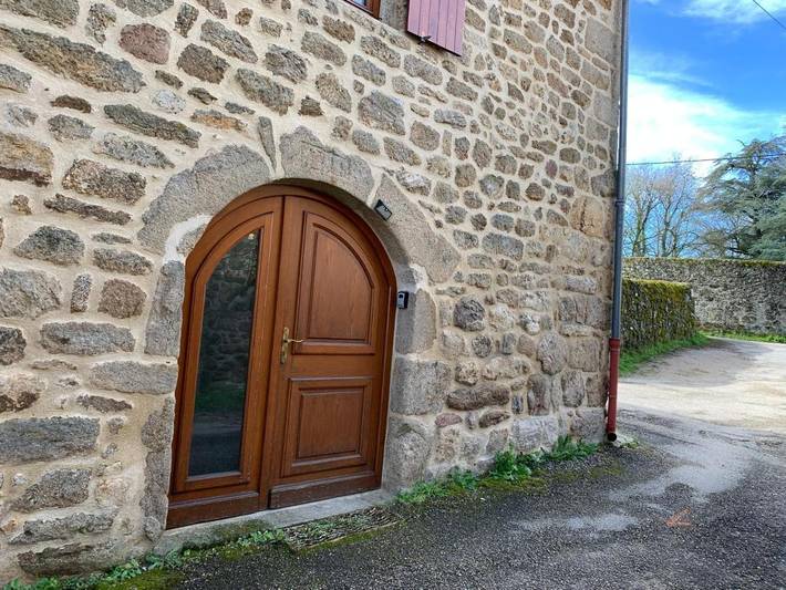 Location de vacances pour 2 personnes, avec vue à Quintenas - 2