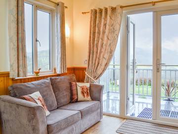 Log Cabin for 2 People in Powys, Mid-Wales, Photo 3