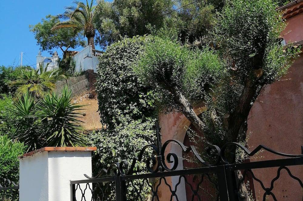 Family villa 188 m from the beach! in Saint-Raphaël, Mittelmeerküste (Frankreich)