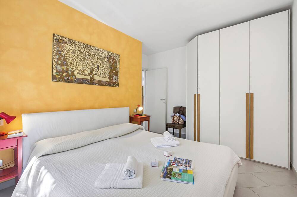 Ganze Wohnung, Maison Clélie - 200 M From Sea, Marina di Massa, Italy in Marina di Massa, Massa
