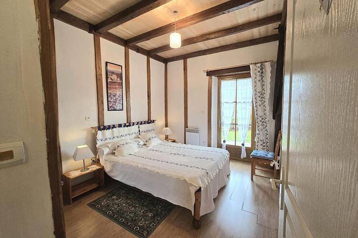 Gîte pour 4 personnes, avec terrasse et jardin à Mazeyrolles - 2