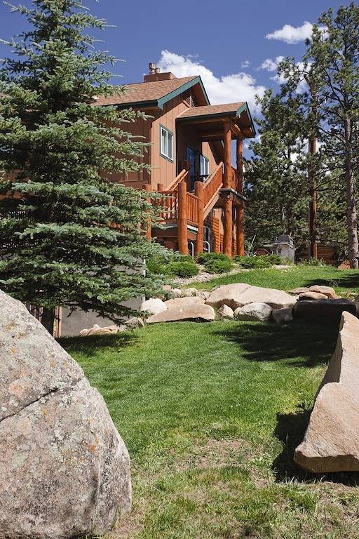 Hotel for 2 people, with pool and hot tub in Rocky Mountain National Park